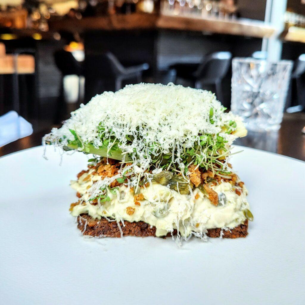 Odenses bedste smørrebrød - hønsesalat connoisseurens rute