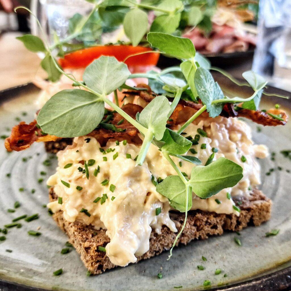 Odenses bedste smørrebrød - hønsesalat connoisseurens rute