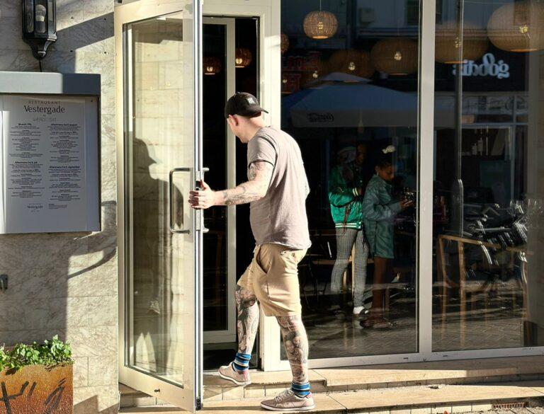 Benjamin Rosendal Mosskov fra Restaurant Værdsat, Restaurant Vestergade, Café Kongengsgade, VinoVærdsat og Restaurant Kratholm - otwn